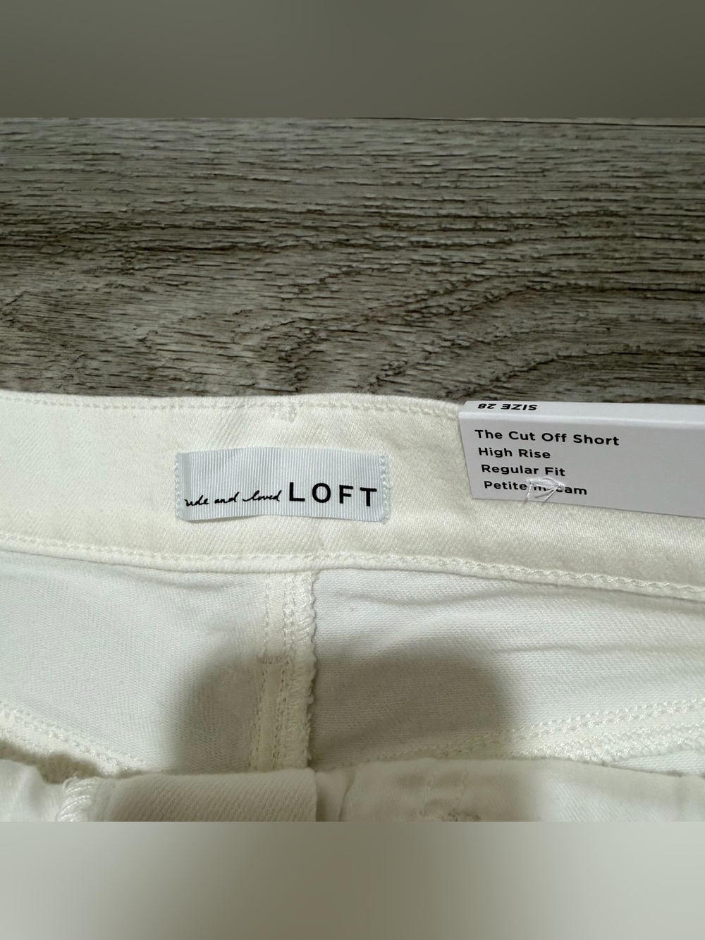 LOFT The Cut Off Short High Rise White Size 28 Petite - Picture 3 of 7